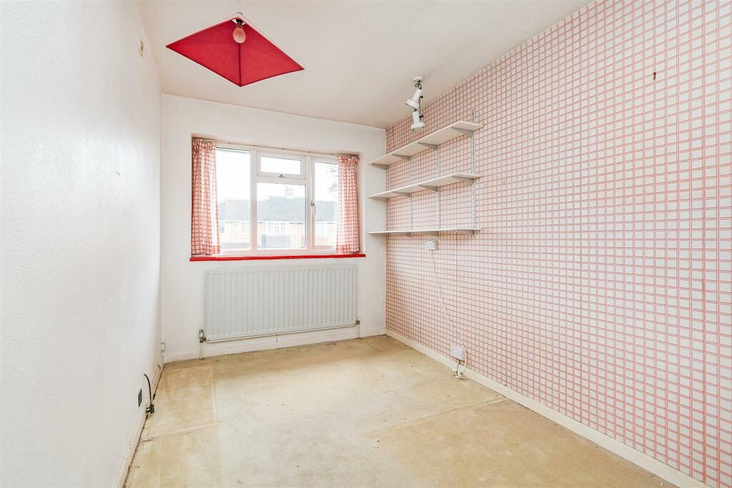 Additional property image - Henley Crescent, Solihull
