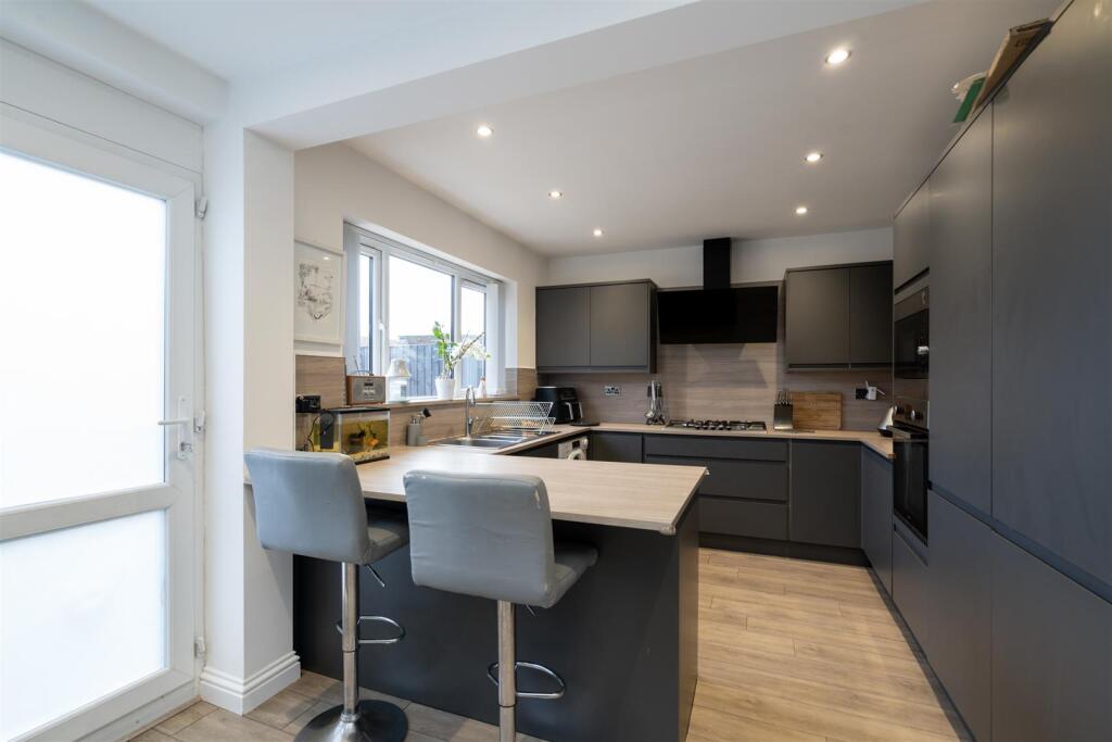 Additional property image - Highwood Avenue, Solihull