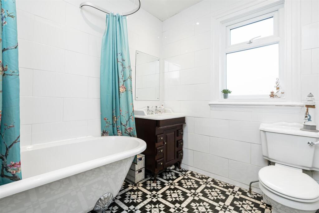 Additional property image - Broad Oaks Road, Solihull