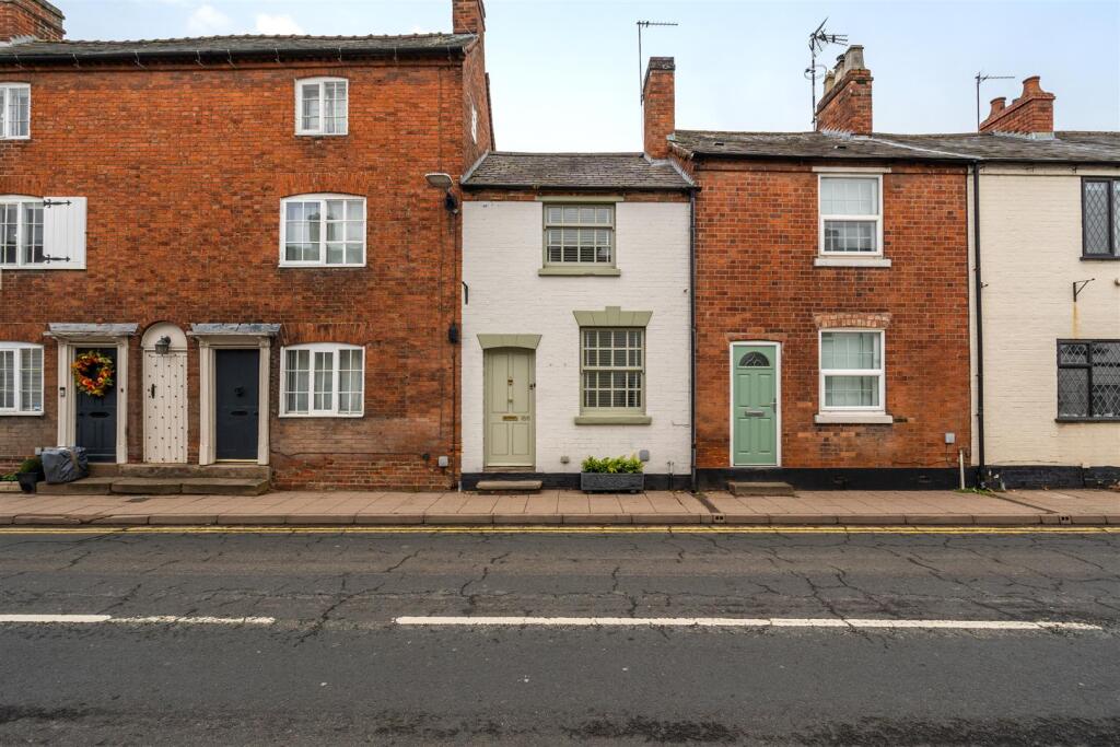 Main image of property: High Street, Henley-In-Arden