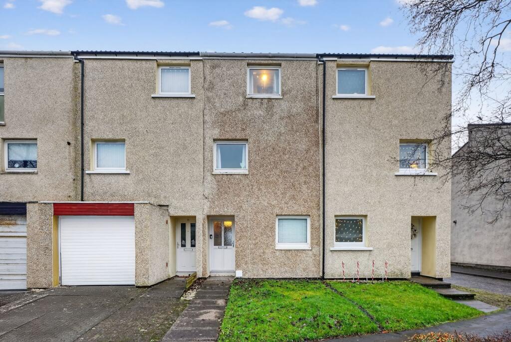 Main image of property: 97 Sundrum Place, Kilwinning, KA13 6SU