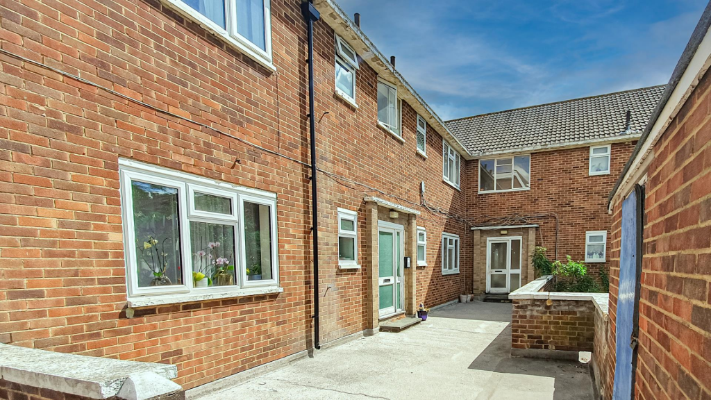 Main image of property: Fourways Market, Welham Green, Hatfield