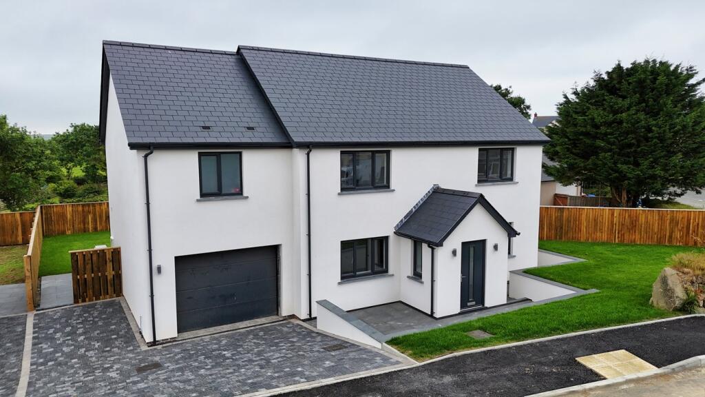 Main image of property: Hazelhurst Gardens, Simpson Cross, SA62
