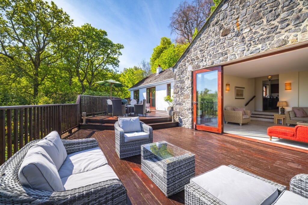 Main image of property: St Brides Hill, Saundersfoot, SA69
