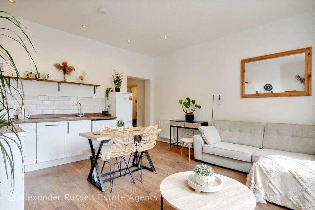 2 bedroom apartment for sale in South Eastern Road, Ramsgate, CT11
