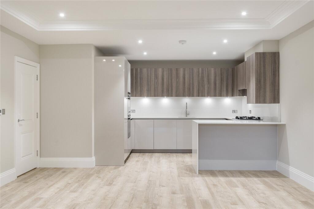 Main image of property: Eastbury Avenue, Northwood, Hertfordshire