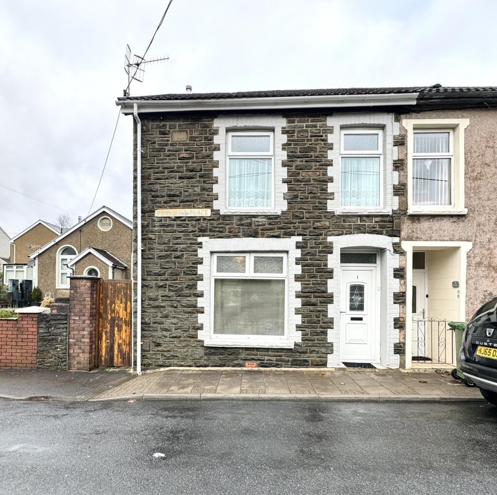 2 bedroom end of terrace house for sale in Prospect Place, Cwmaman