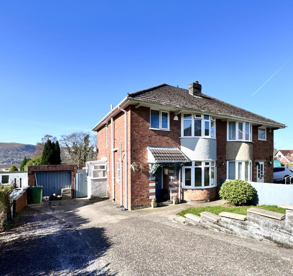 3 bedroom semidetached house for sale in Llangorse Road, Aberdare, CF44