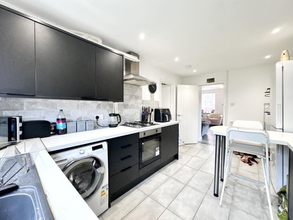 Additional property image - Chapel Row, Cwmbach, Aberdare