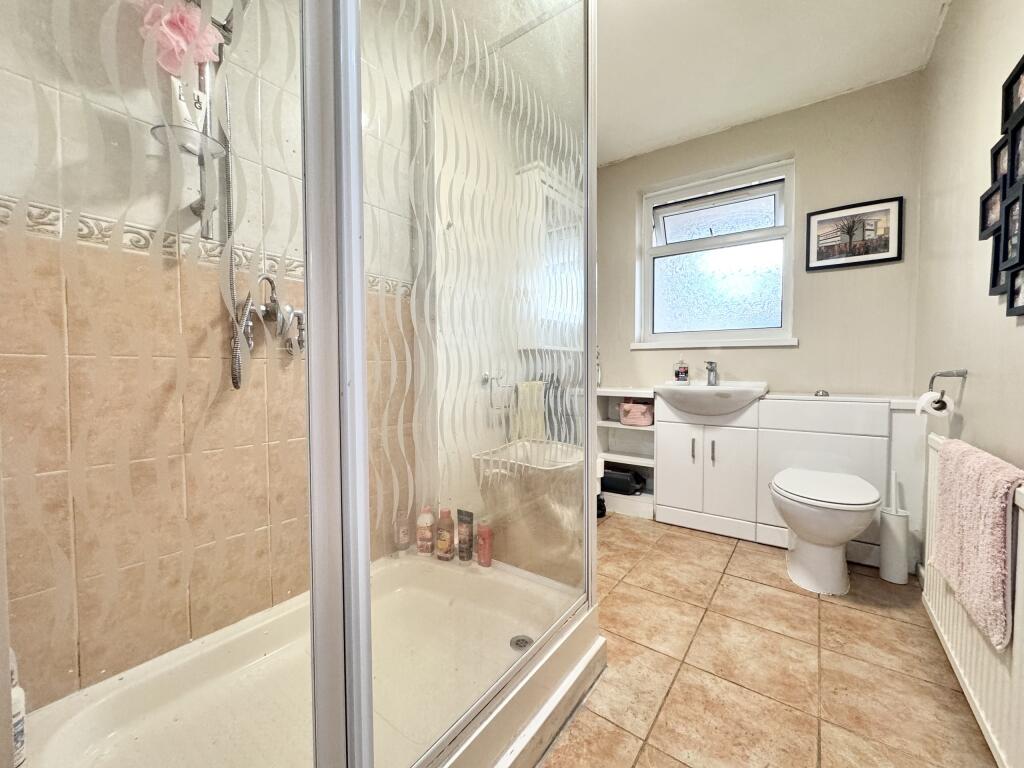 Additional property image - Exhibition Row, Llwydcoed, Aberdare