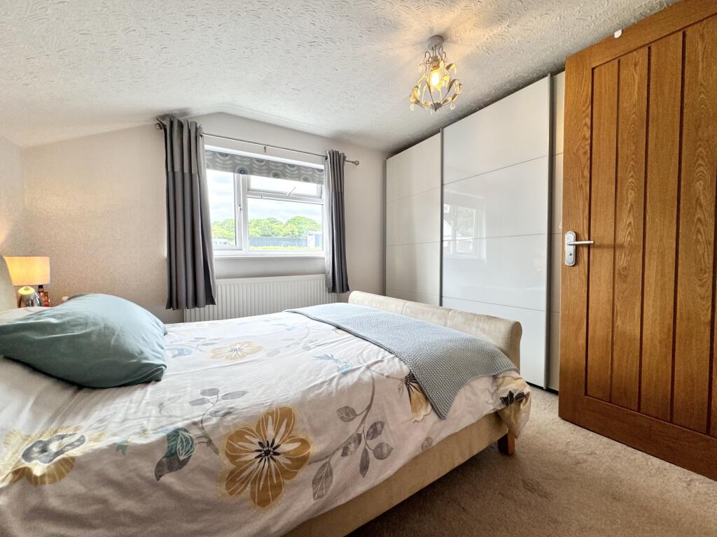 Additional property image - Exhibition Row, Llwydcoed, Aberdare