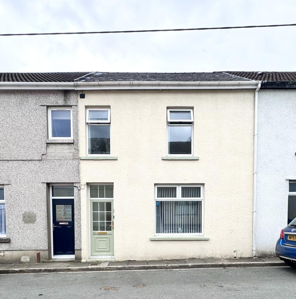 3 bedroom terraced house for sale in Bwllfa Road, Cwmdare, Aberdare, CF44
