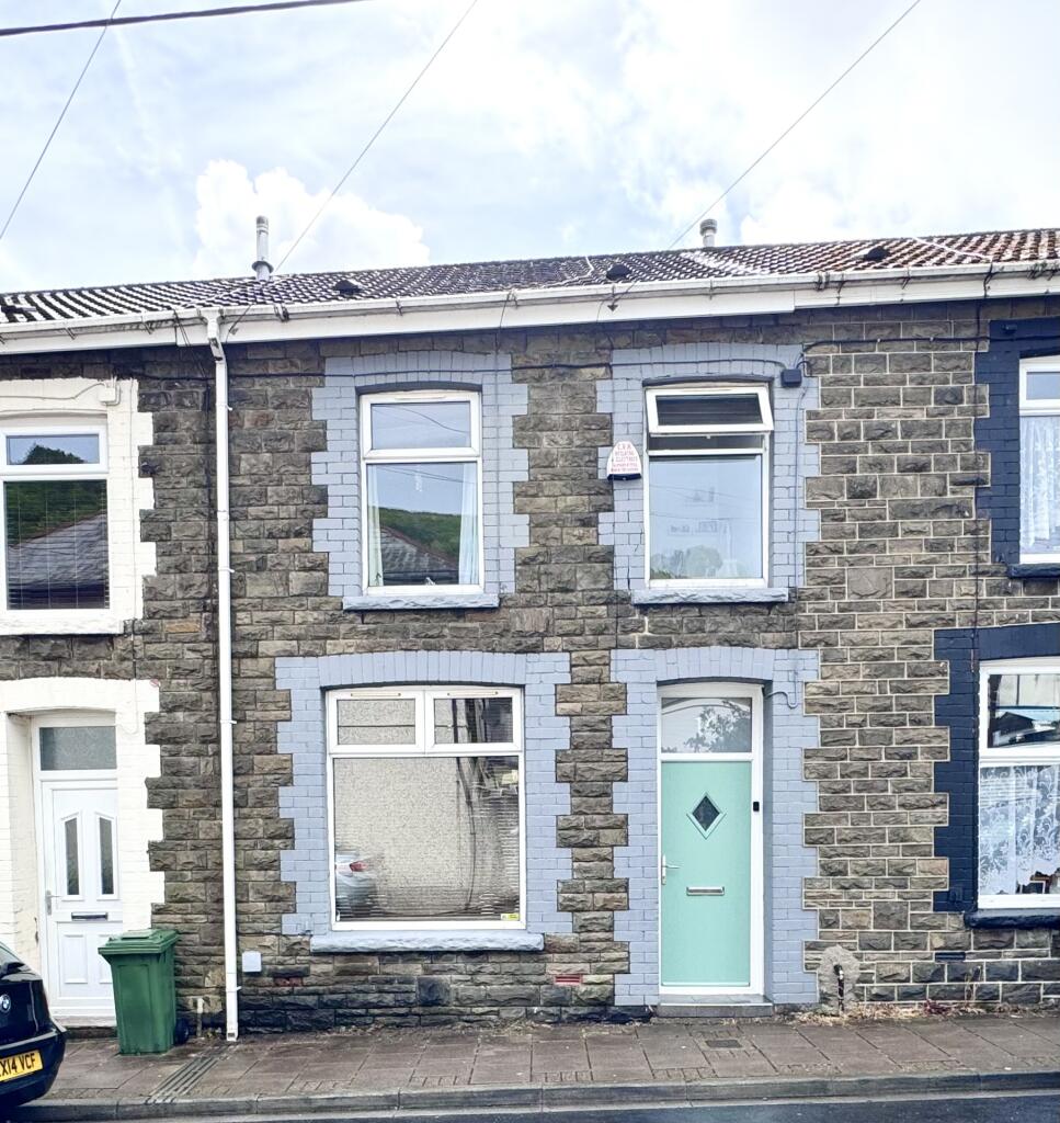 3 bedroom terraced house for sale in Milton Street, Cwmaman, Aberdare, CF44