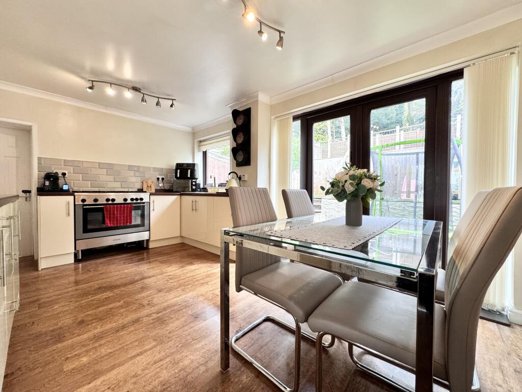 Additional property image - Pinecroft Avenue, Aberdare, South Glamorgan