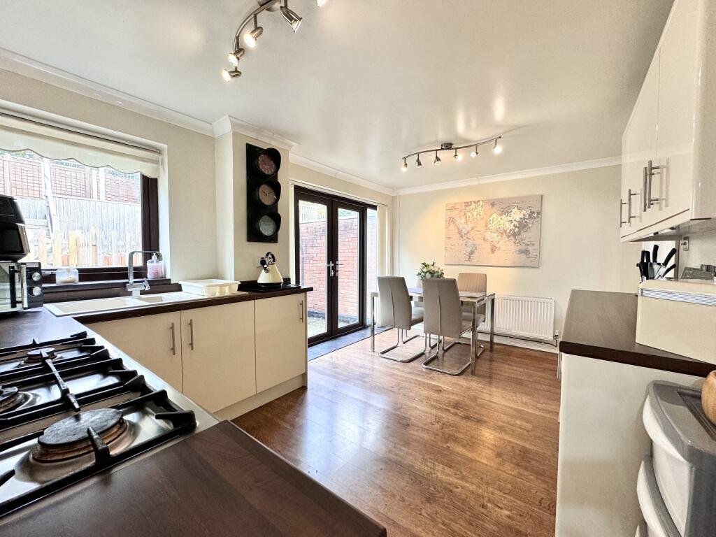 Additional property image - Pinecroft Avenue, Aberdare, South Glamorgan