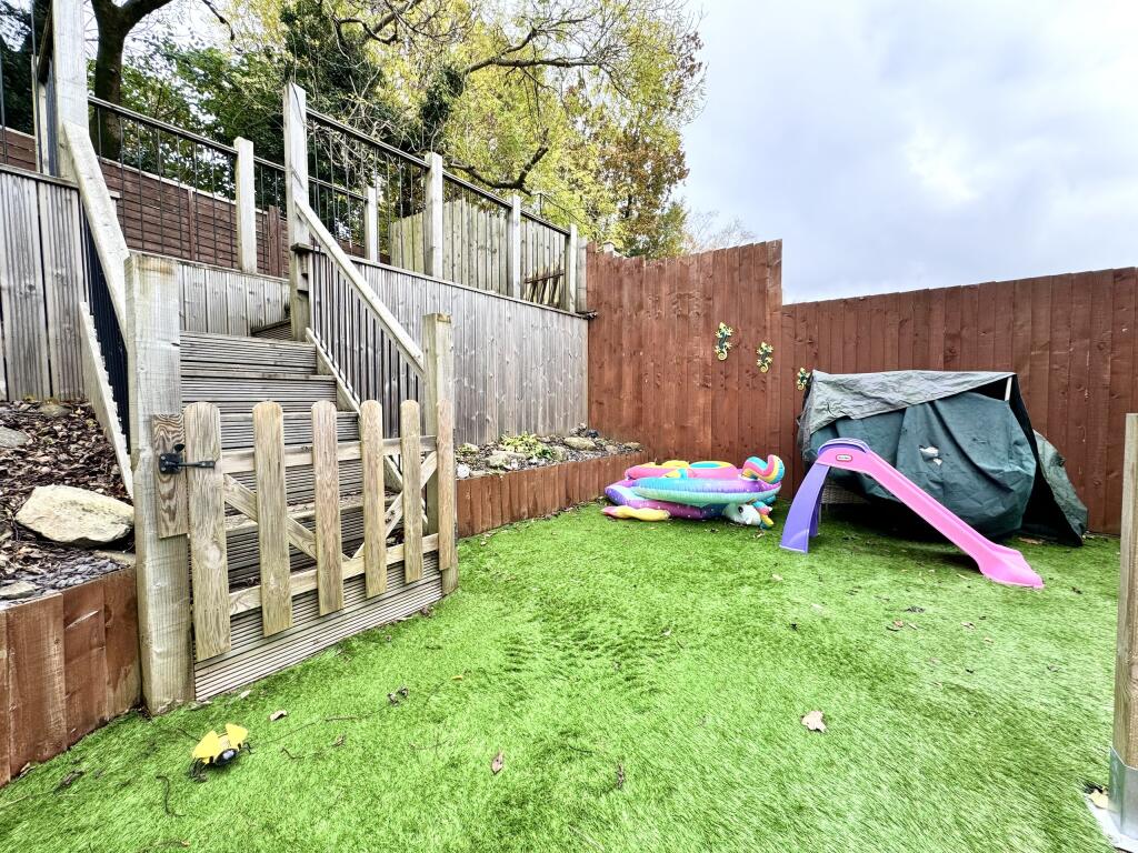 Additional property image - Pinecroft Avenue, Aberdare, South Glamorgan