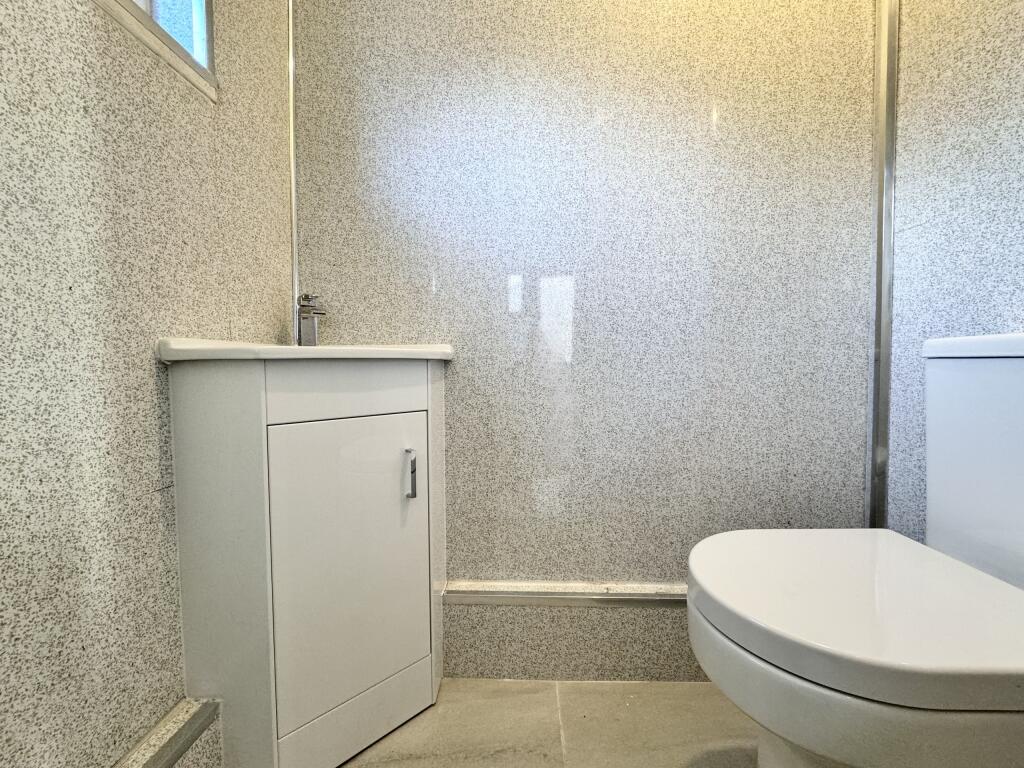 Additional property image - Broncynon Terrace, Aberdare, South Glamorgan
