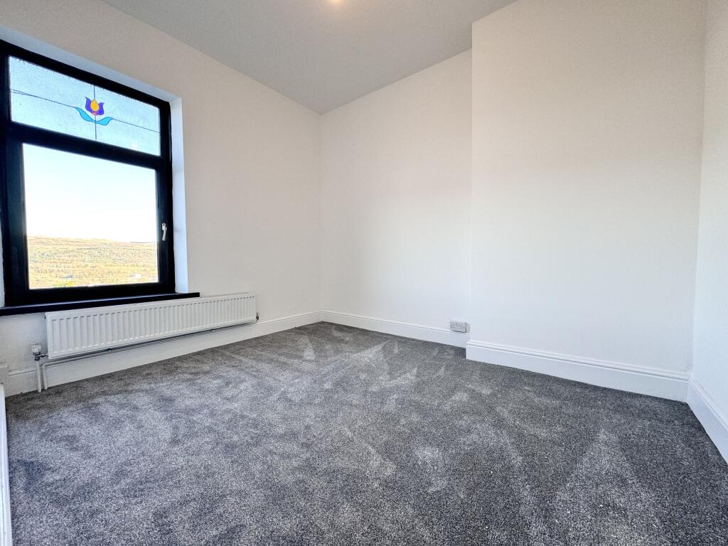 Additional property image - Broncynon Terrace, Aberdare, South Glamorgan