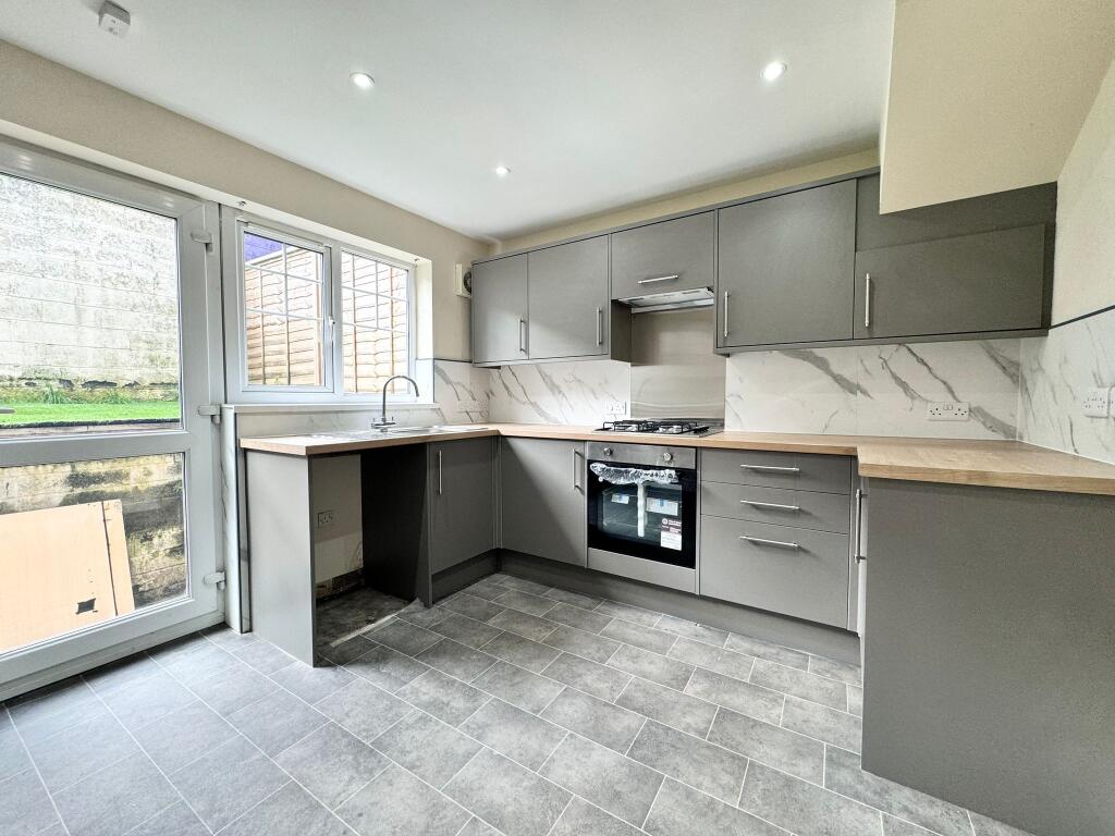 Additional property image - The Oak, Stream Street, Mountain Ash