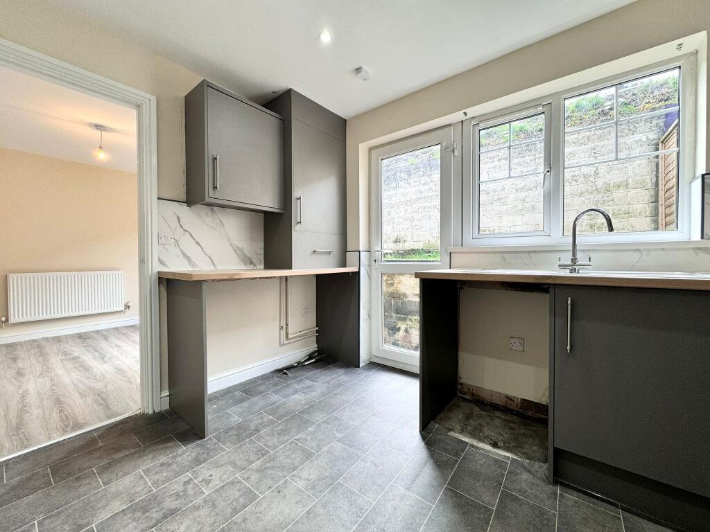 Additional property image - The Oak, Stream Street, Mountain Ash