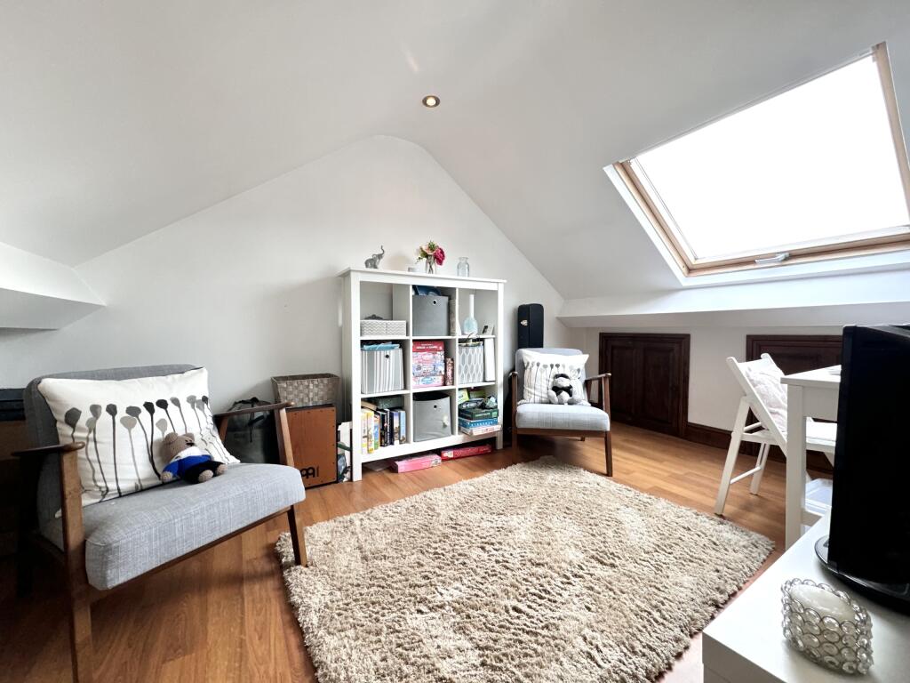 Additional property image - The Ridings, Cwmdare, Aberdare