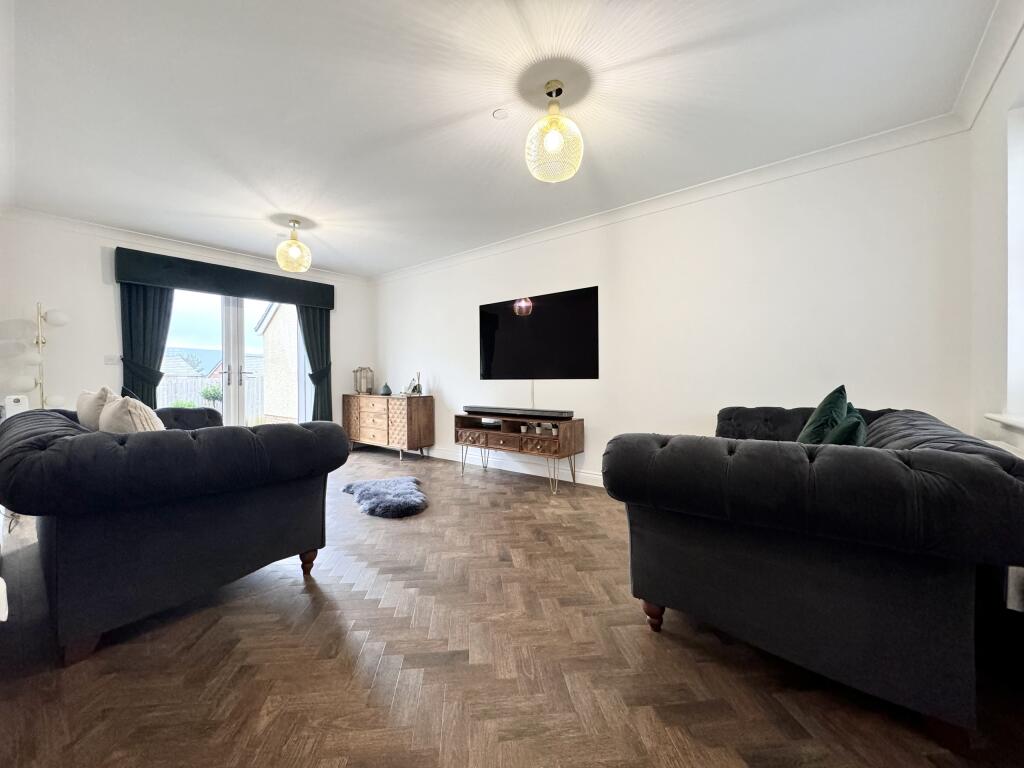 Additional property image - Ffordd Y Coleg, Aberdare