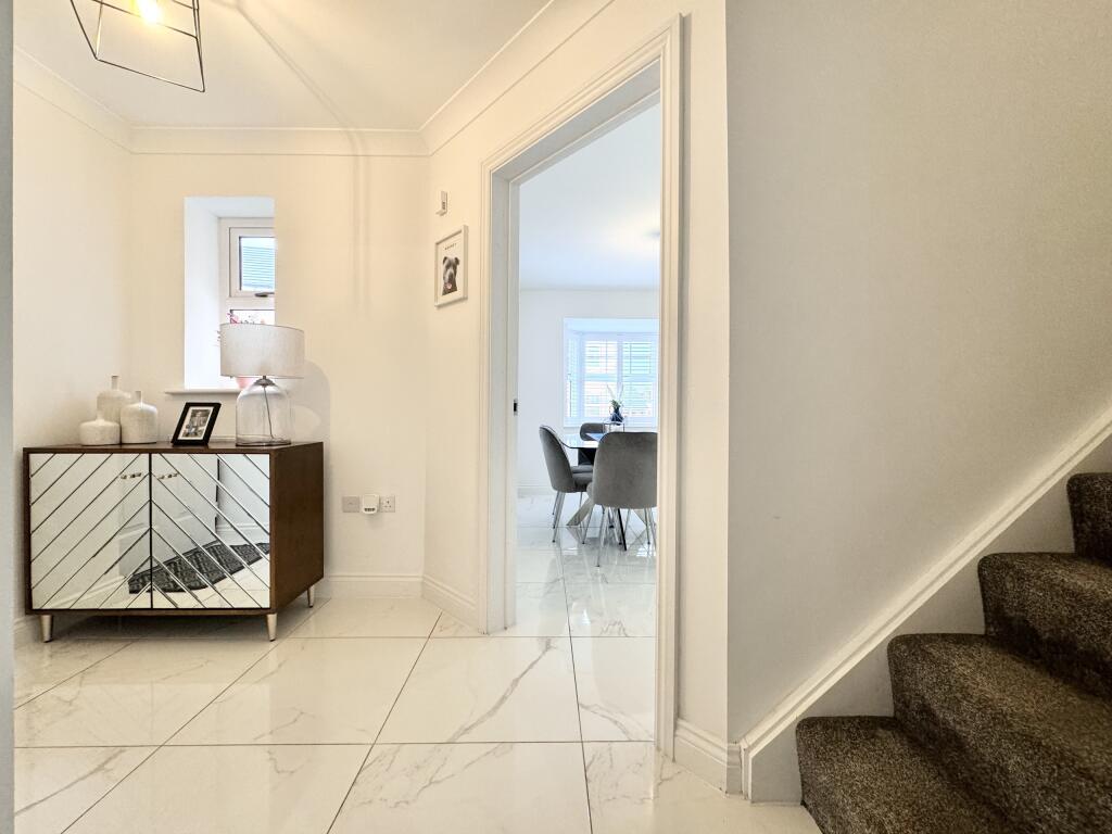 Additional property image - Ffordd Y Coleg, Aberdare