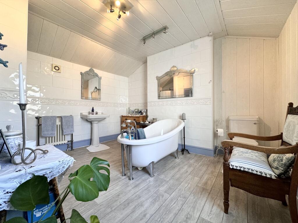 Additional property image - Highland Place, Aberdare