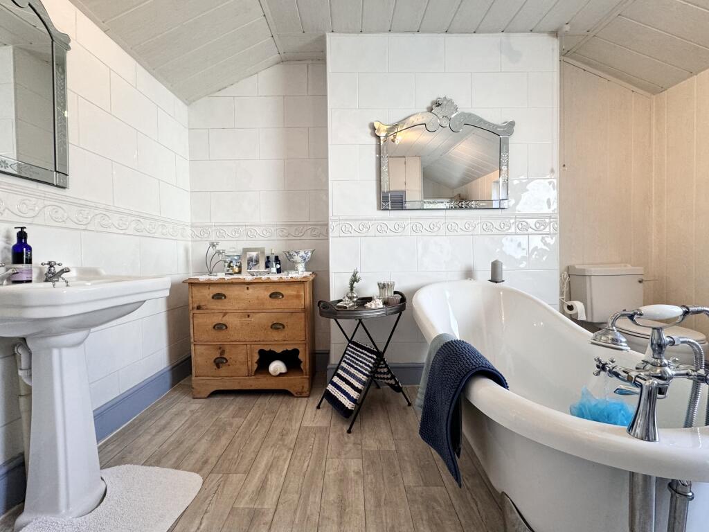 Additional property image - Highland Place, Aberdare