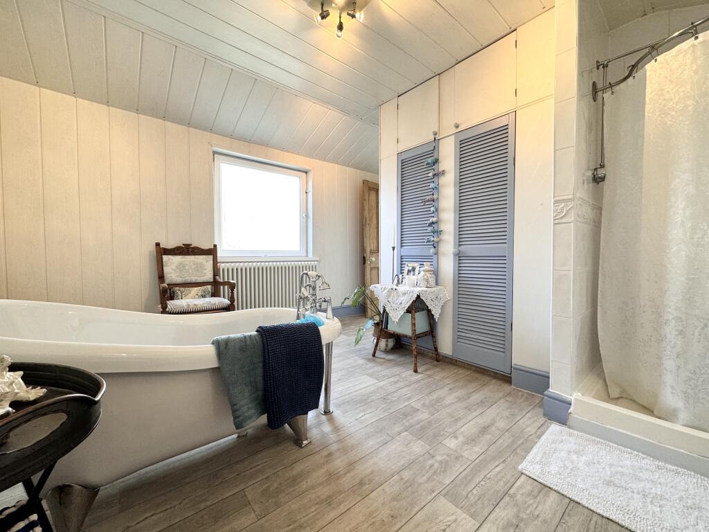 Additional property image - Highland Place, Aberdare