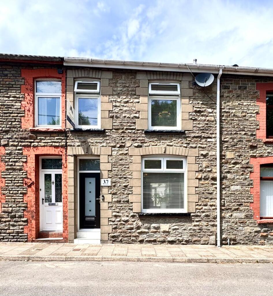 Main image of property: New Street, Aberdare