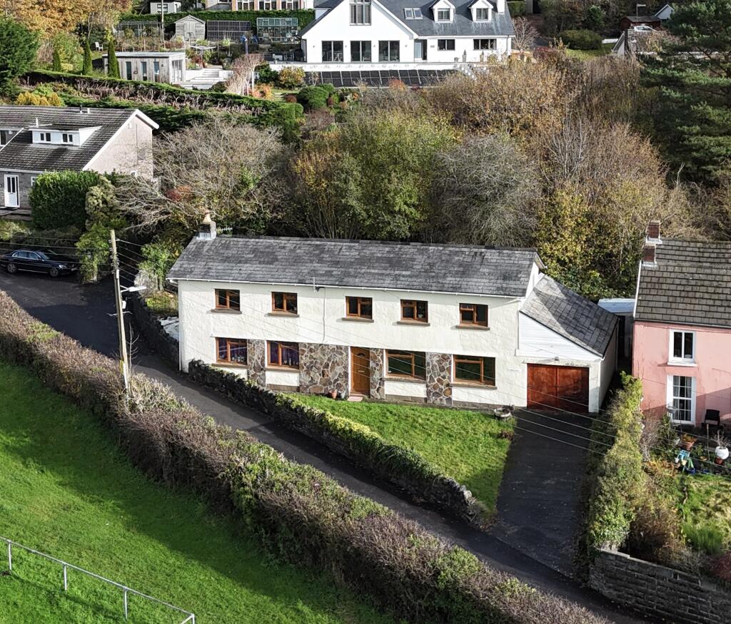 Main image of property: Swn y Nant, Blaennantygroes Road, Cwmbach, Aberdare