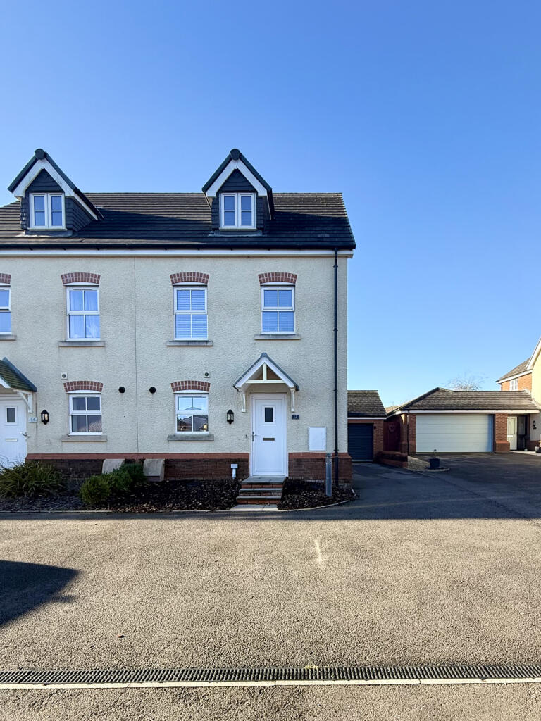 Main image of property: Y Dolydd, Cwmdare, Aberdare
