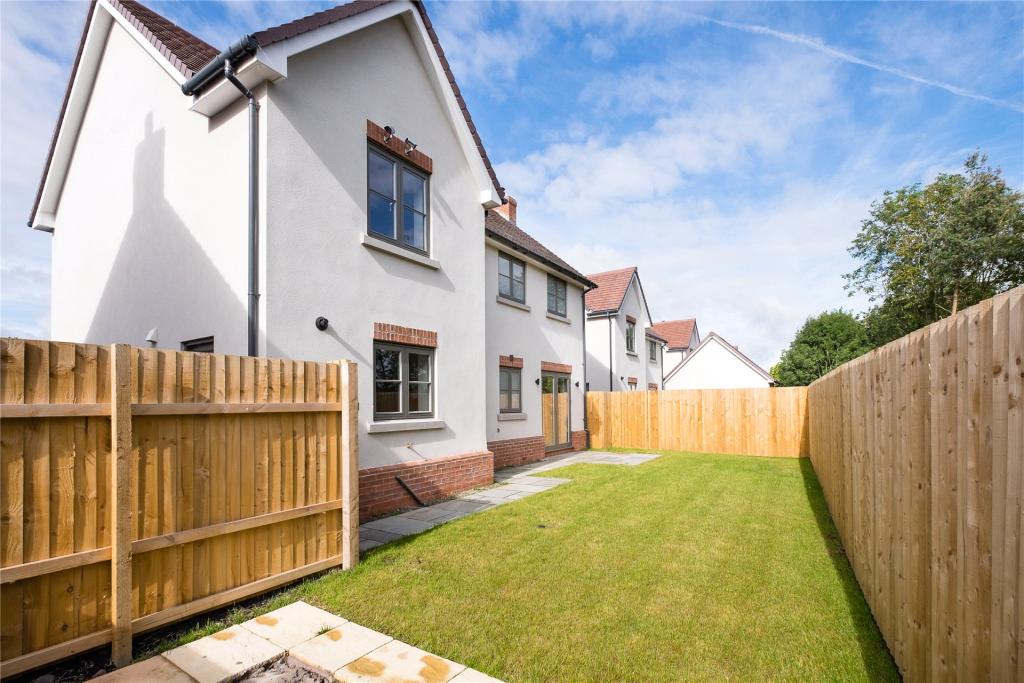 4 bedroom detached house for sale in Parys Road, Ludlow, Shropshire, SY8