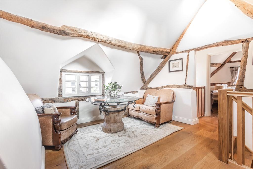 3 bedroom detached house for sale in Church Road, Belbroughton