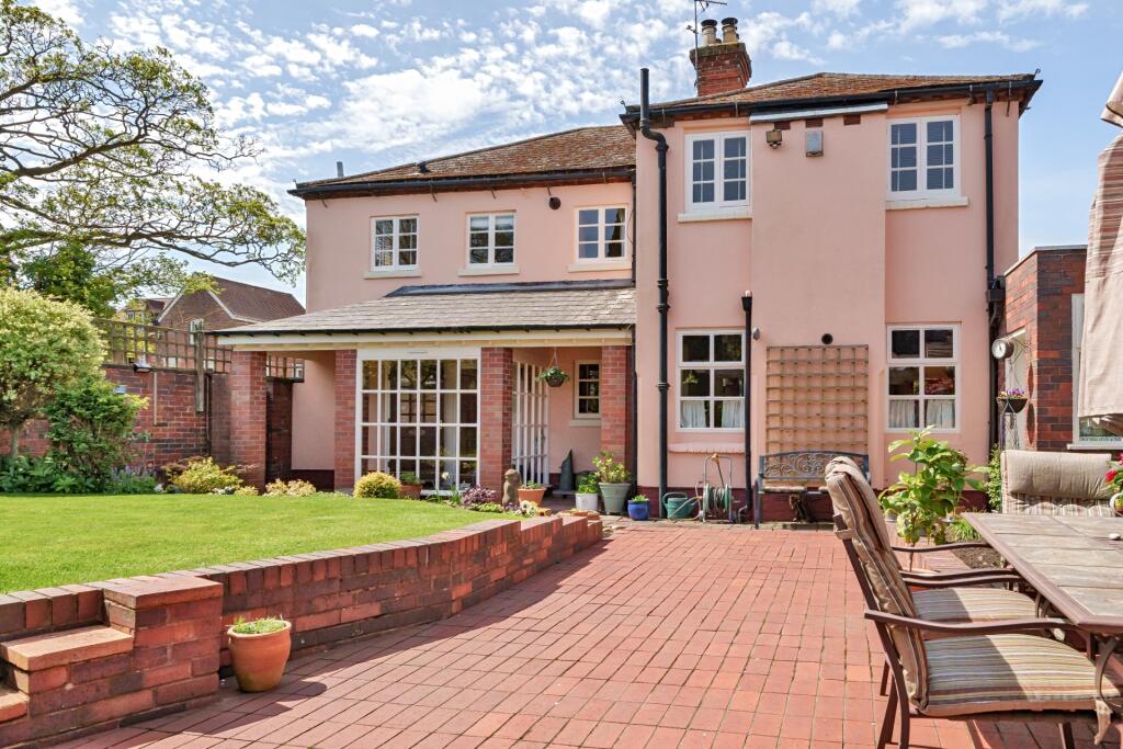 5 bedroom detached house for sale in Hall Lane, Hagley, Stourbridge, DY9