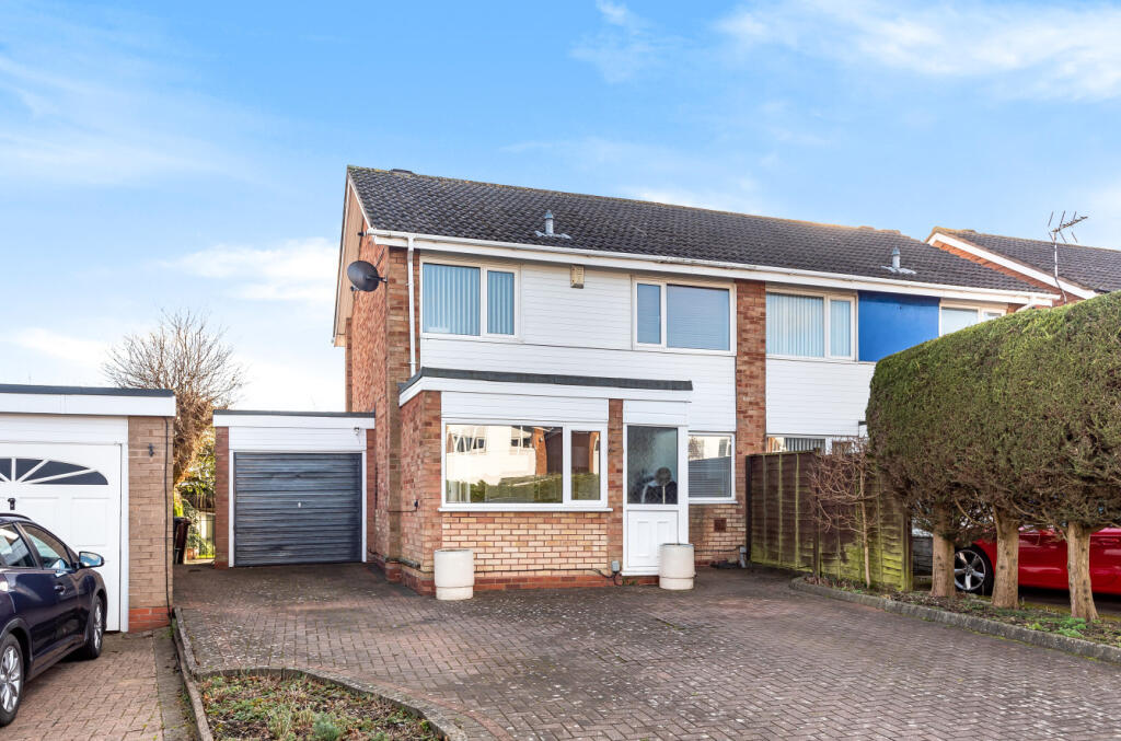 3 bedroom semidetached house for sale in Hargrave Road, Shirley