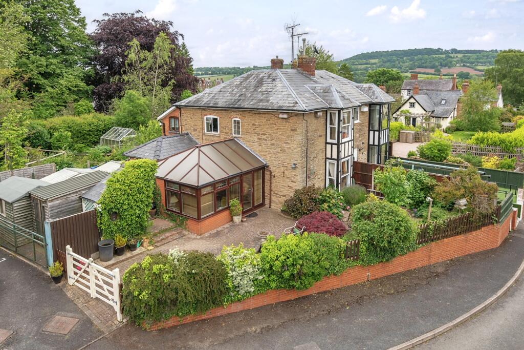 2 bedroom cottage for sale in Highwell Lane, Bromyard, HR7