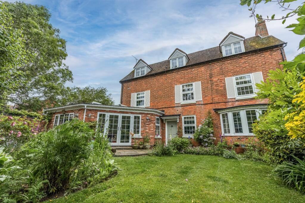 4 bedroom semidetached house for sale in Bearley Grange, Snitterfield