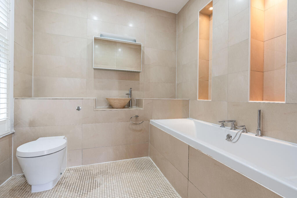 Additional property image - Hollies Drive, Mucklow Hill, Halesowen