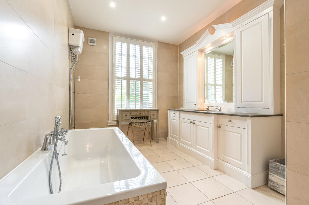 Additional property image - Hollies Drive, Mucklow Hill, Halesowen