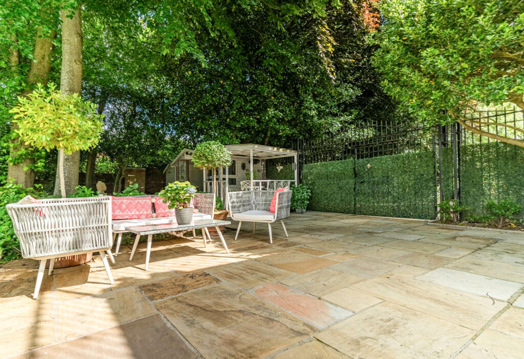 Additional property image - Hollies Drive, Mucklow Hill, Halesowen