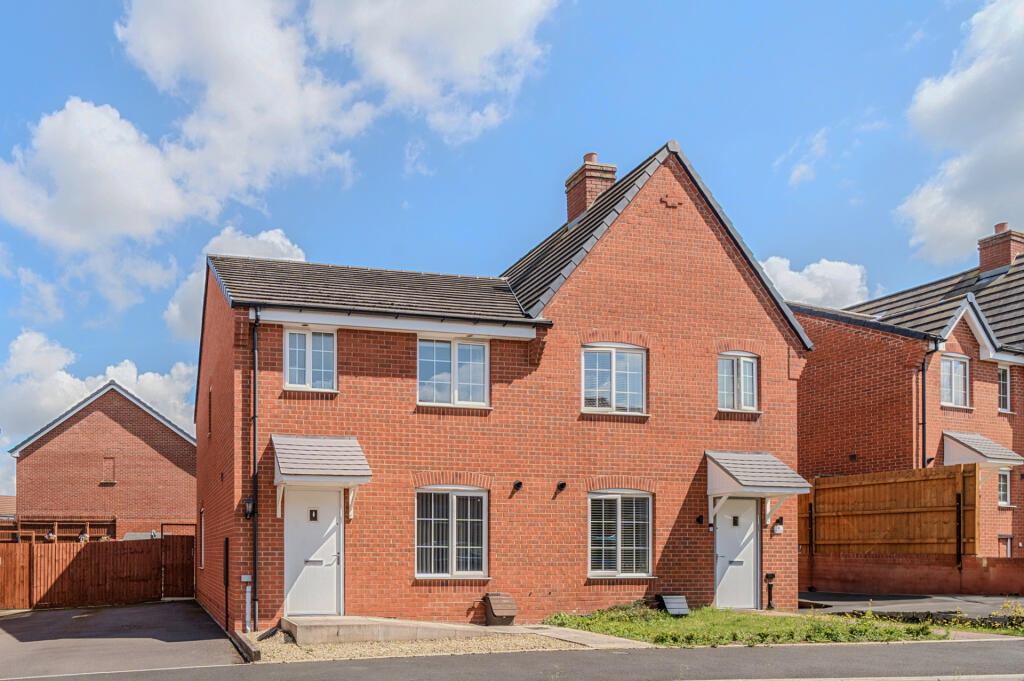 Main image of property: Egremont Close, Evesham