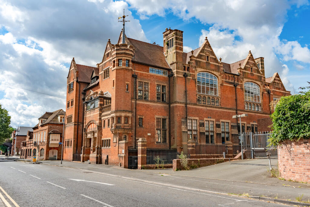 Main image of property: Victoria Institute, Sansome Walk, Worcester