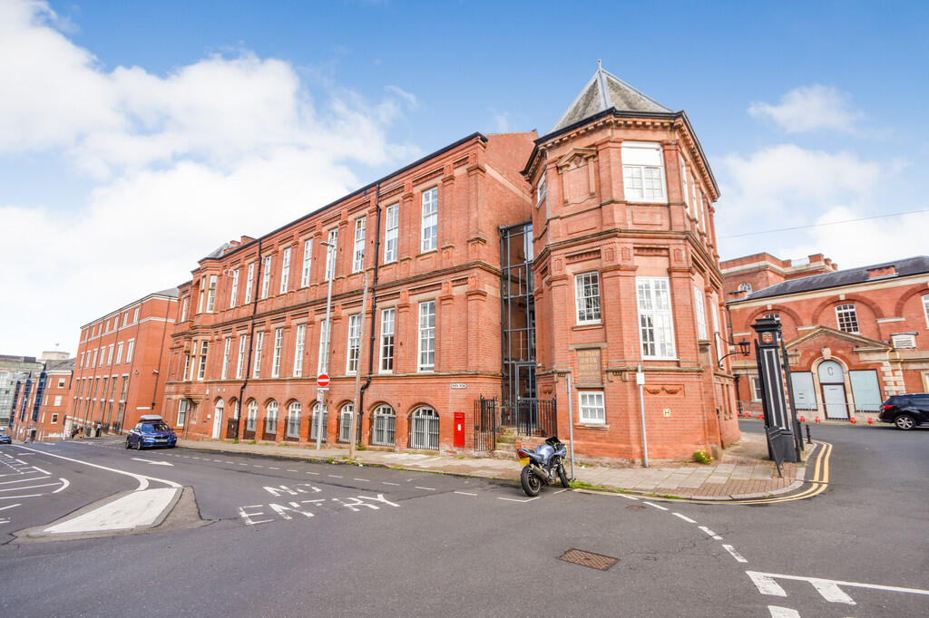 Main image of property: Park Row, Nottingham