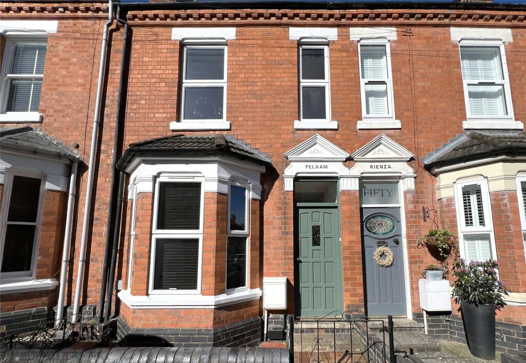 3 bedroom terraced house for rent in St. Dunstans Crescent, Worcester, Worcestershire, WR5