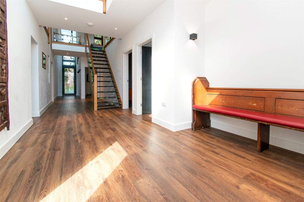 Additional property image - Park Street Lane, Park Street, St. Albans, Hertfordshire, AL2
