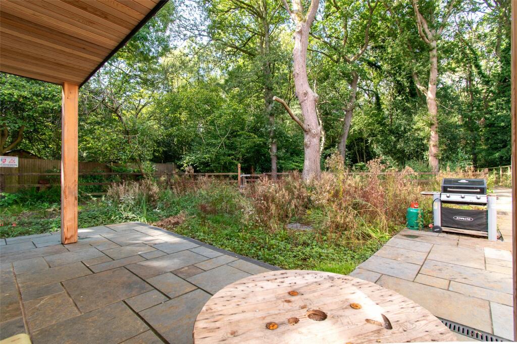 Additional property image - Park Street Lane, Park Street, St. Albans, Hertfordshire, AL2