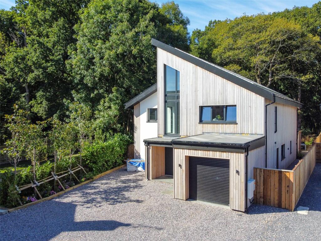 Additional property image - Park Street Lane, Park Street, St. Albans, Hertfordshire, AL2