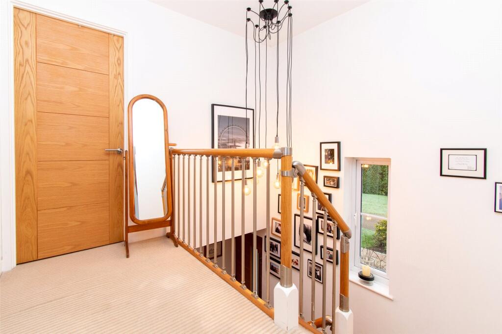 Additional property image - De Tany Court, St. Albans, Hertfordshire, AL1